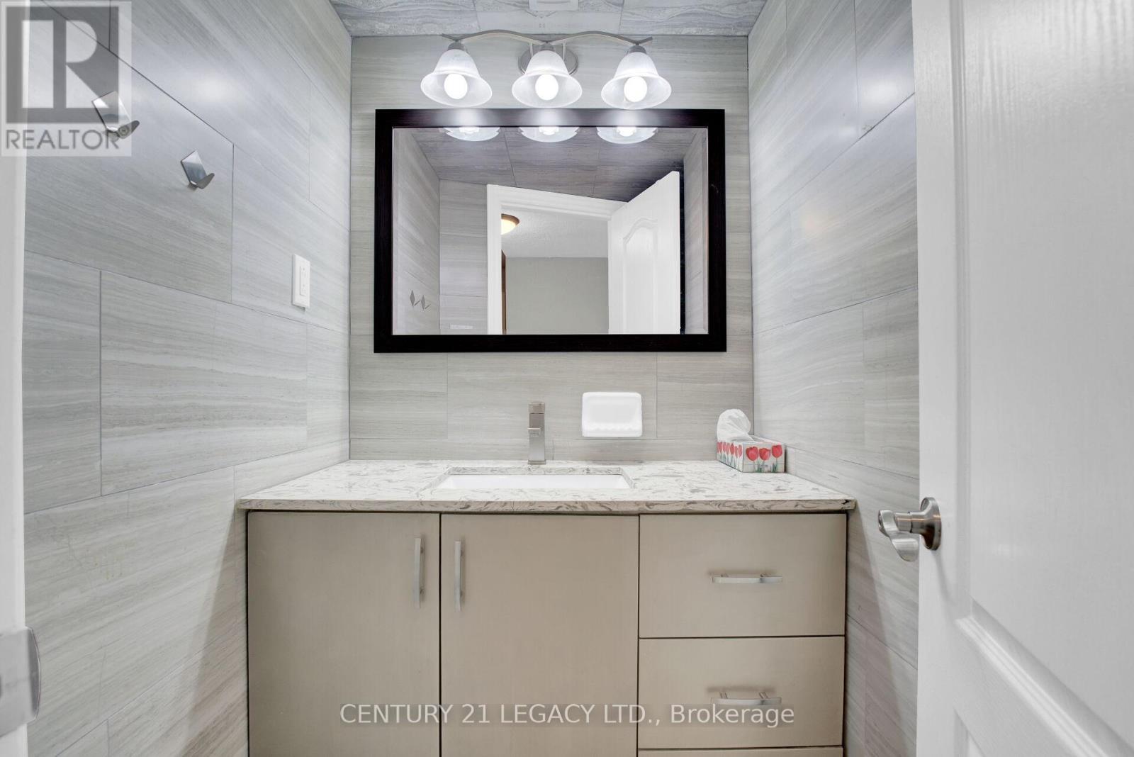 8182 Hornby Road, Halton Hills (Rural Halton Hills), Ontario  L0P 1E0 - Photo 23 - W12942370