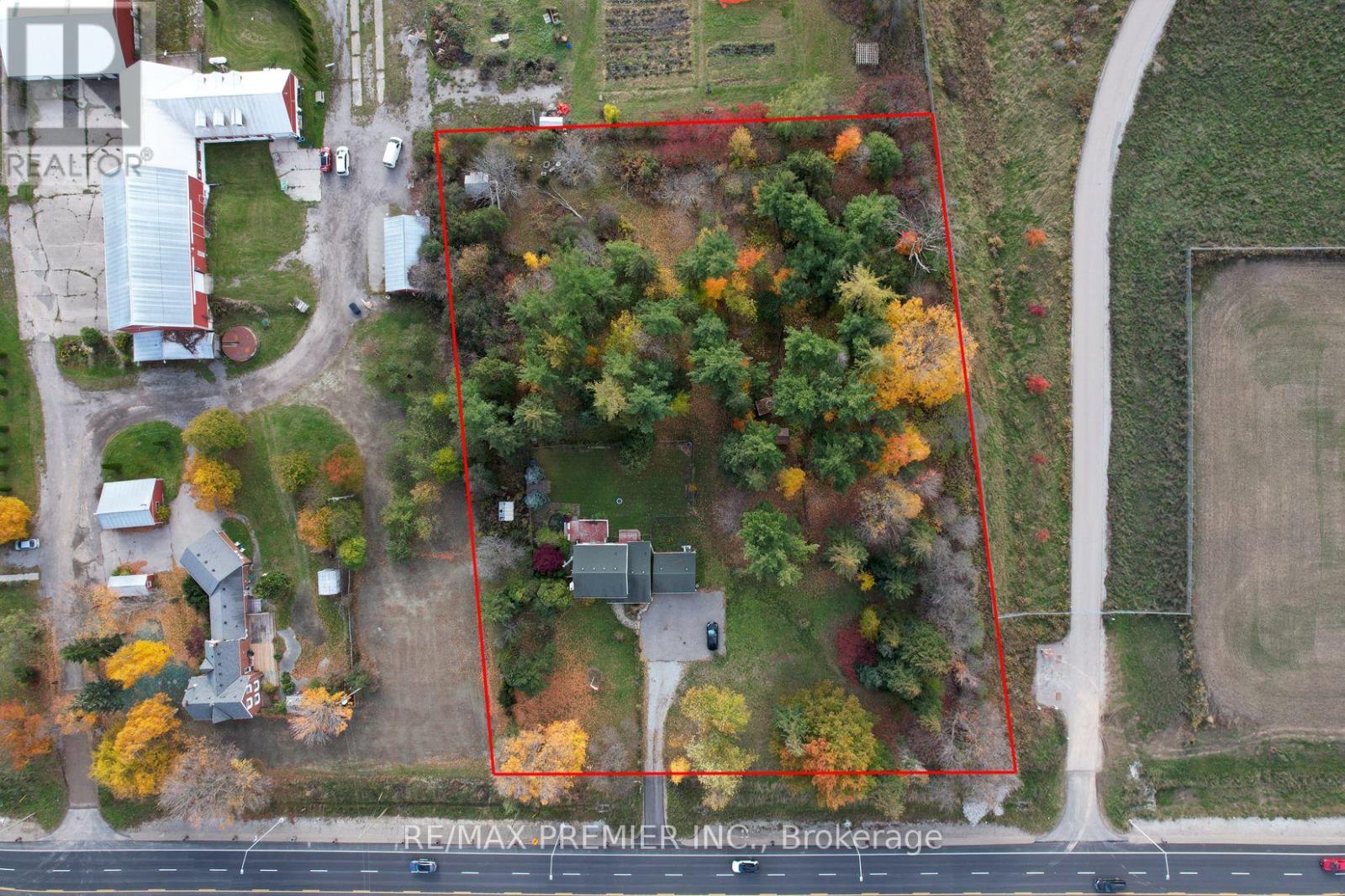 9190 Trafalgar Road, Halton Hills (Rural Halton Hills), Ontario  L7G 4S5 - Photo 1 - W12942514