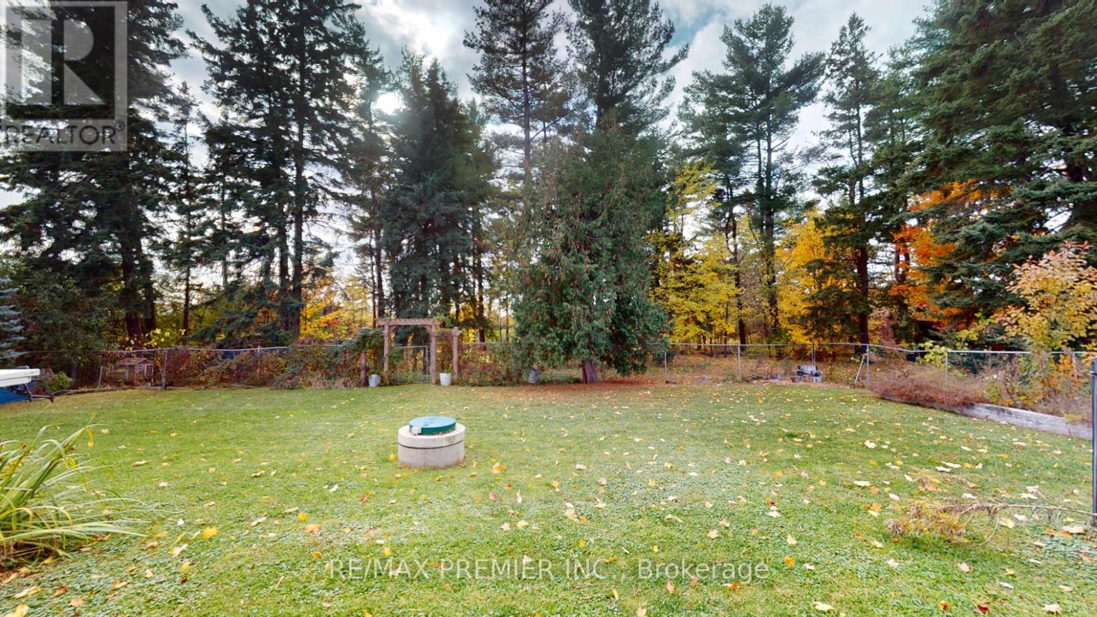 9190 Trafalgar Road, Halton Hills (Rural Halton Hills), Ontario  L7G 4S5 - Photo 21 - W12942514