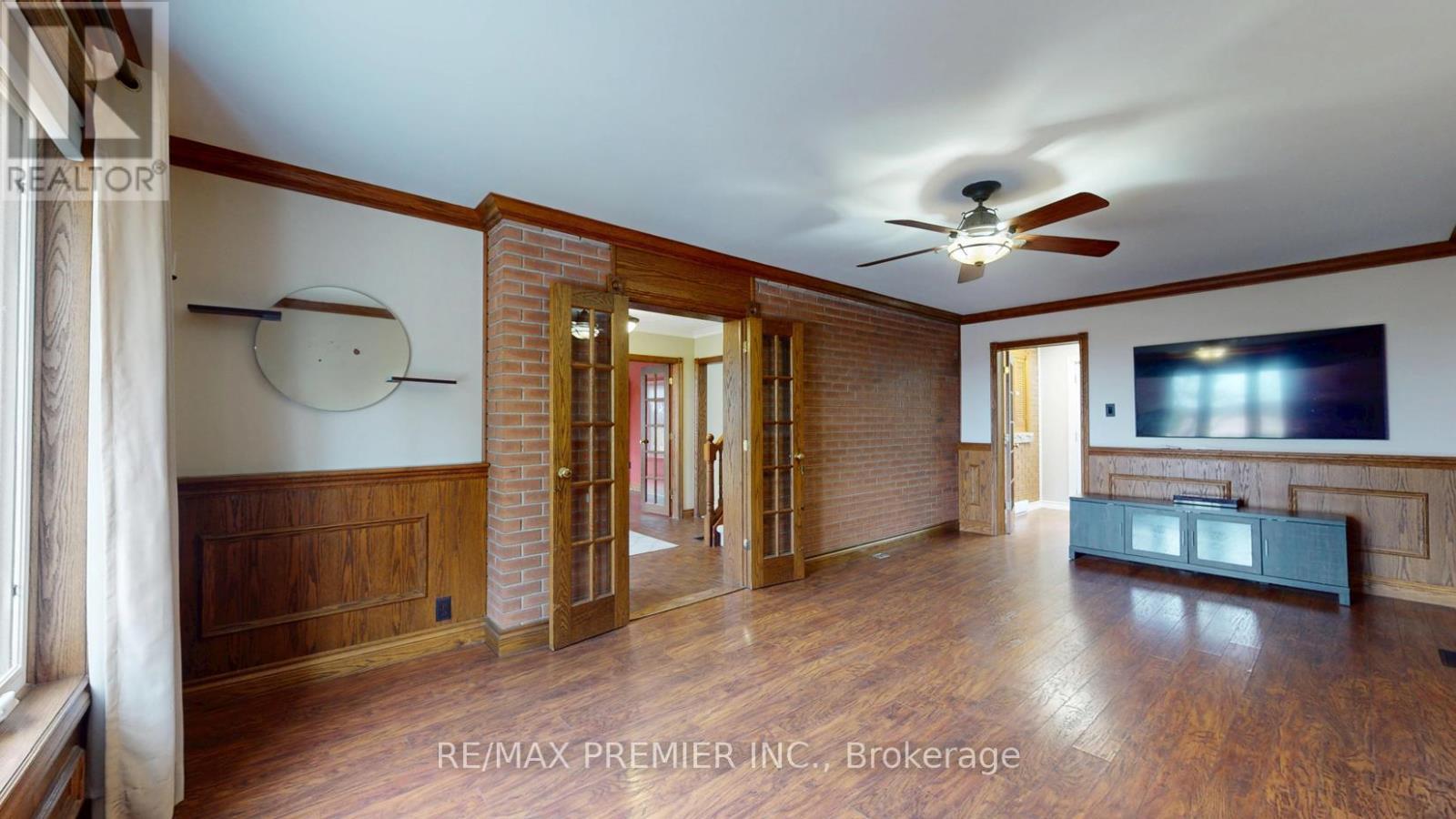 9190 Trafalgar Road, Halton Hills (Rural Halton Hills), Ontario  L7G 4S5 - Photo 7 - W12942514