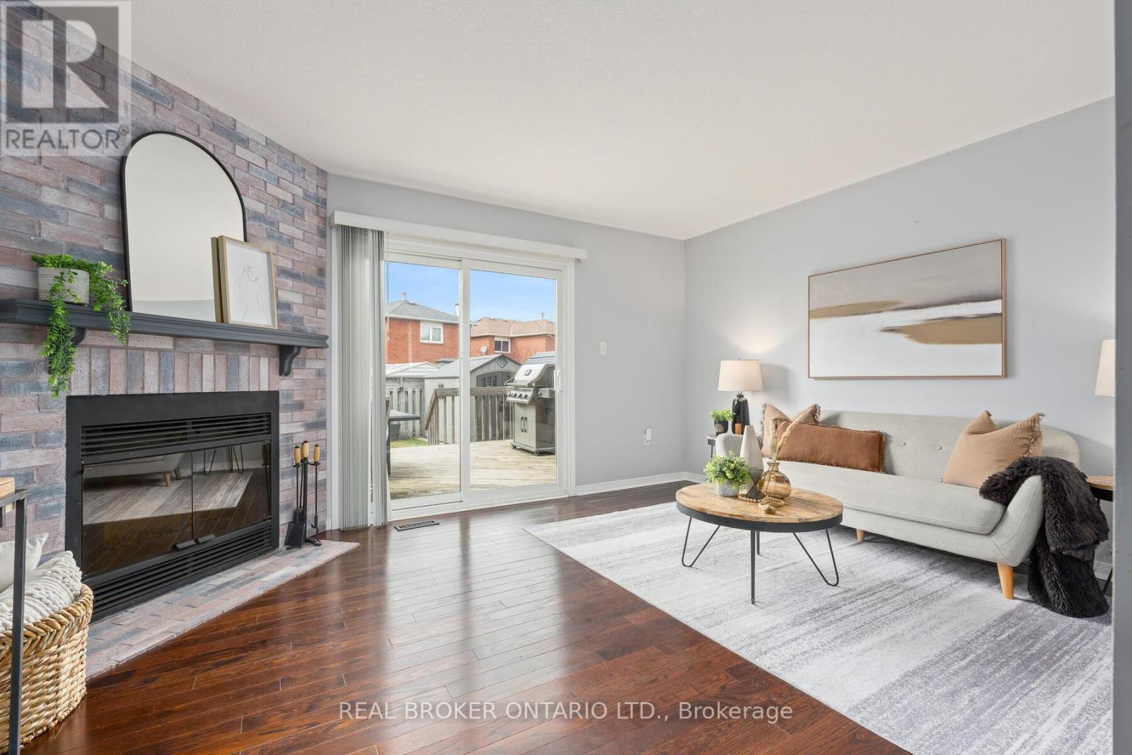 15 Smith Drive, Halton Hills (Georgetown), Ontario  L7G 5K7 - Photo 10 - W12943898