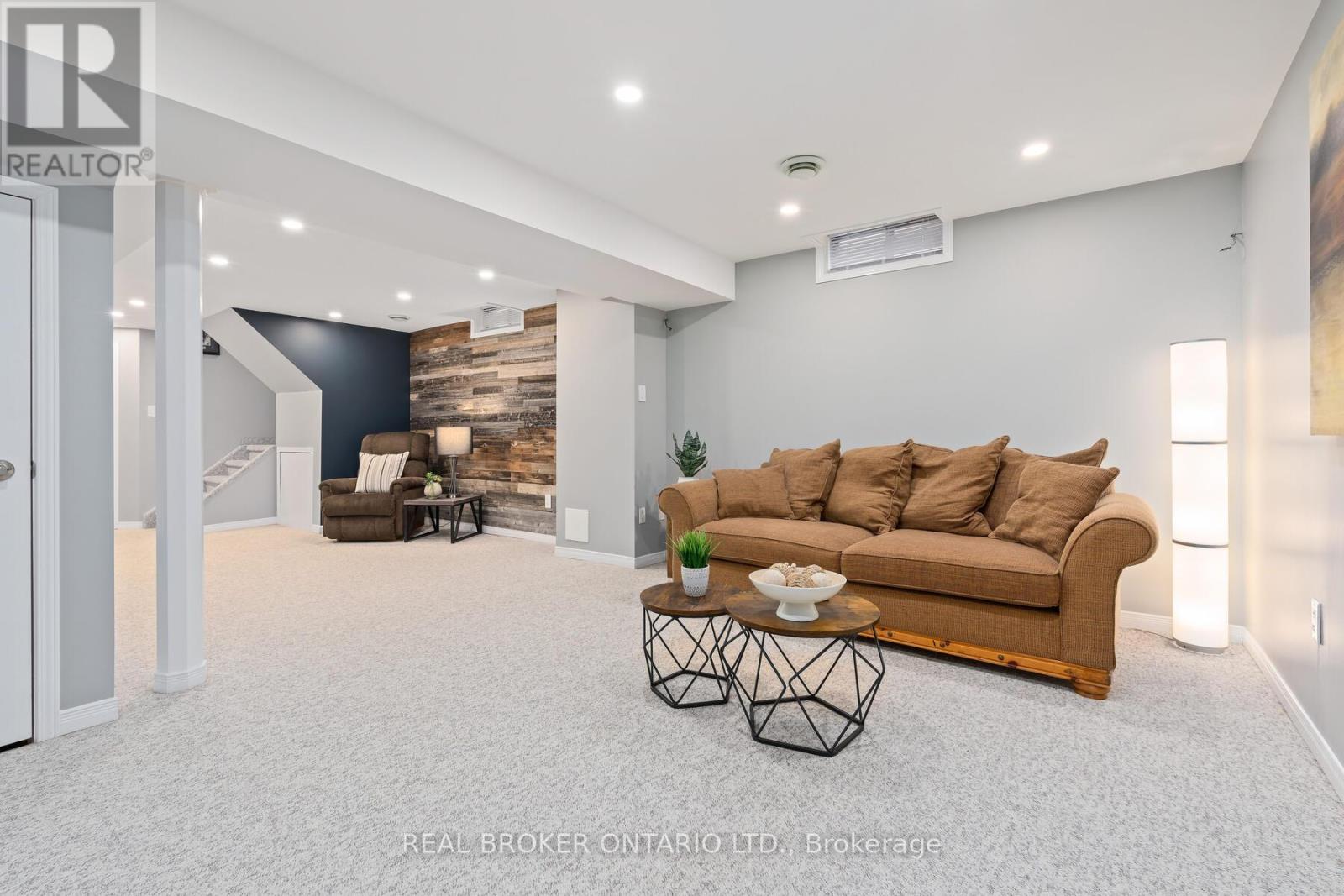 15 Smith Drive, Halton Hills (Georgetown), Ontario  L7G 5K7 - Photo 20 - W12943898