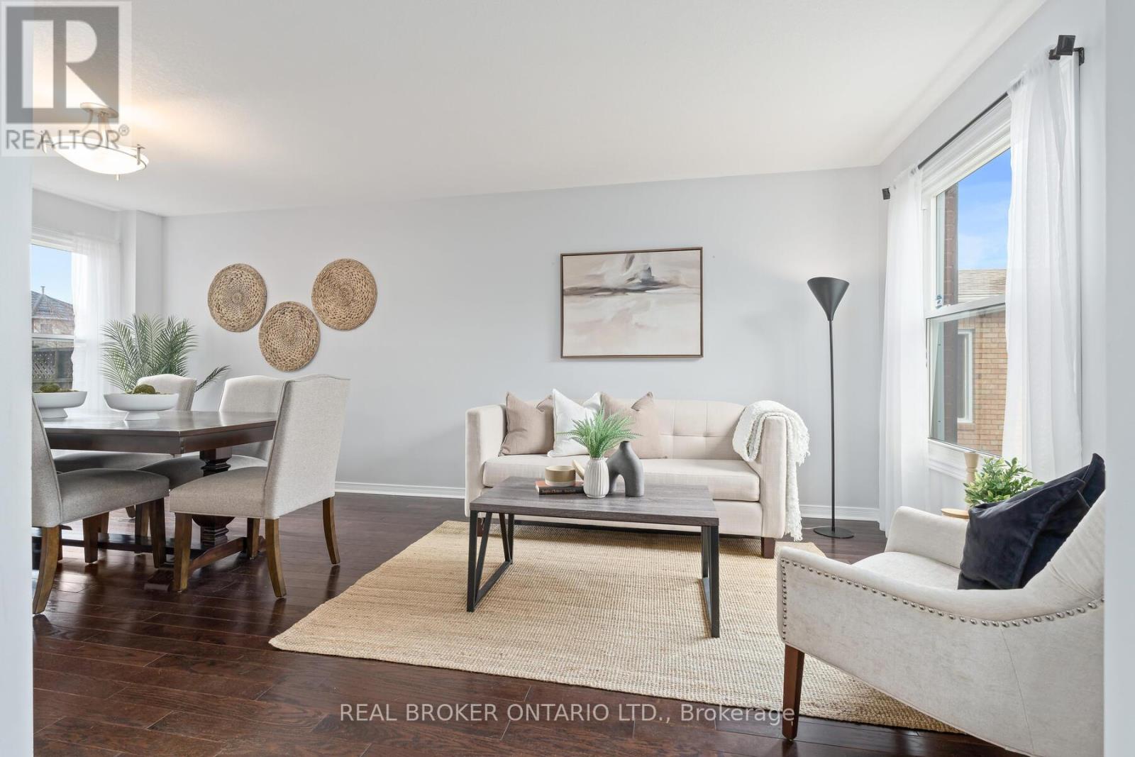 15 Smith Drive, Halton Hills (Georgetown), Ontario  L7G 5K7 - Photo 5 - W12943898