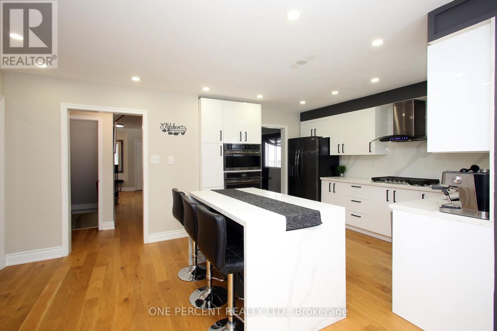 5 Watson Road, Halton Hills (Georgetown), Ontario  L7G 5N8 - Photo 10 - W12944334