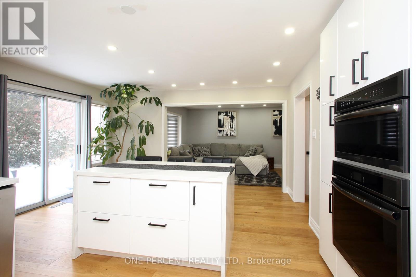 5 Watson Road, Halton Hills (Georgetown), Ontario  L7G 5N8 - Photo 11 - W12944334