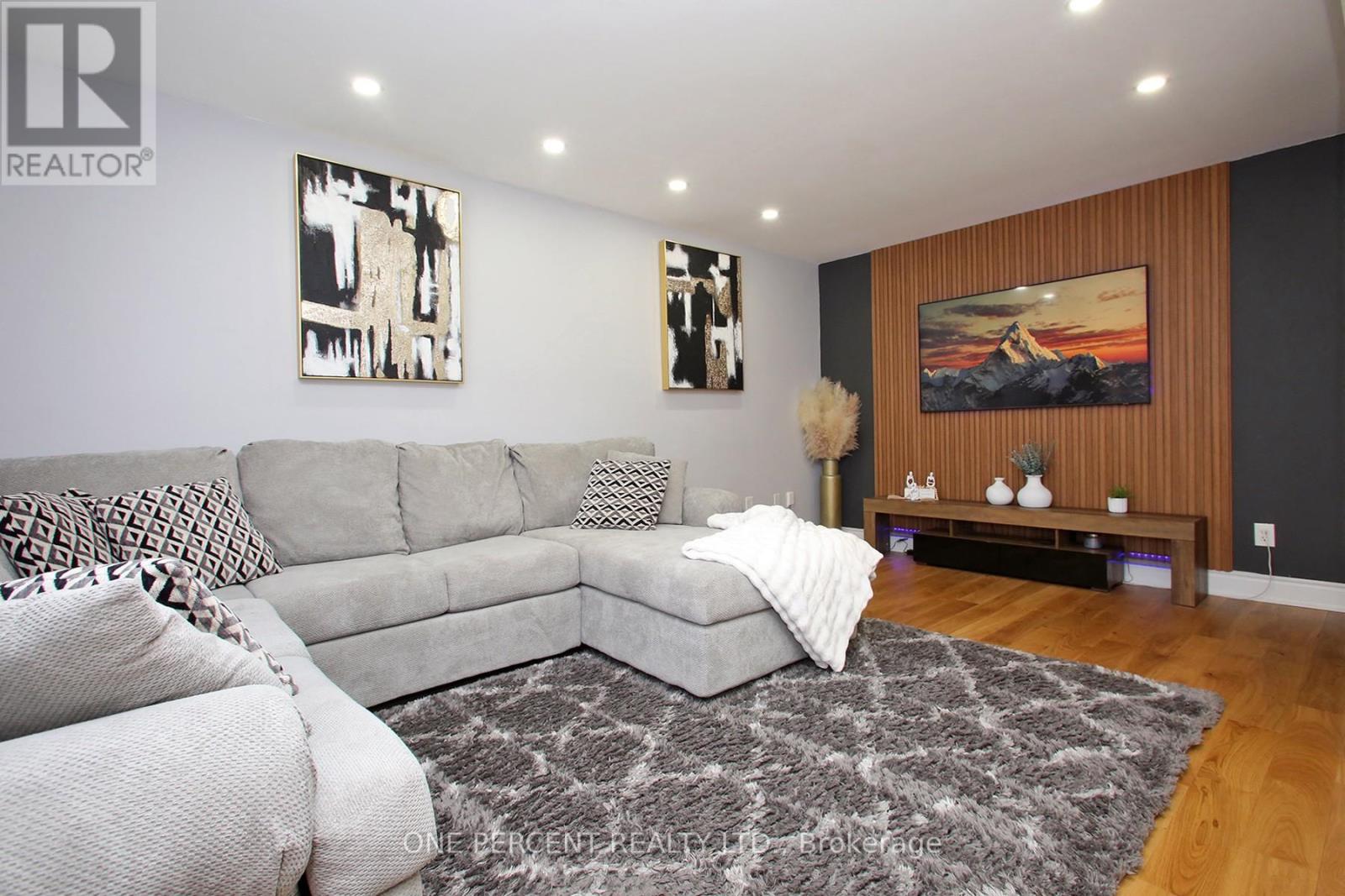 5 Watson Road, Halton Hills (Georgetown), Ontario  L7G 5N8 - Photo 14 - W12944334