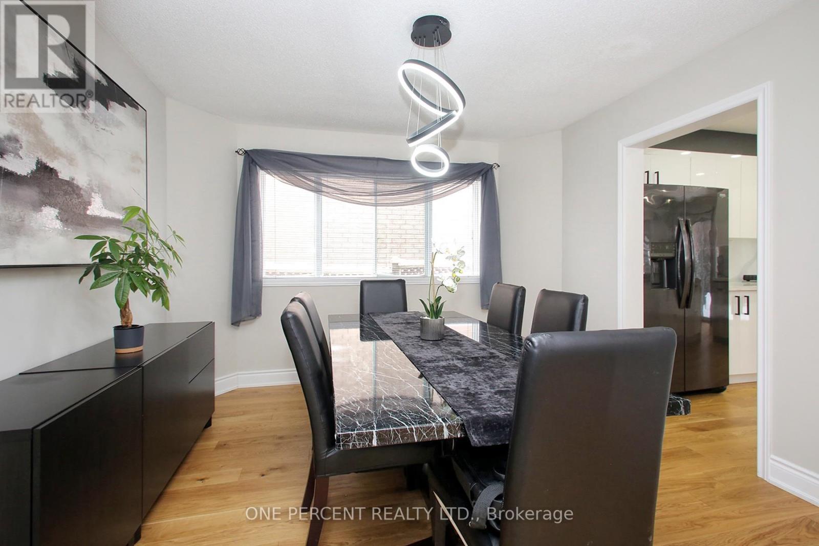 5 Watson Road, Halton Hills (Georgetown), Ontario  L7G 5N8 - Photo 6 - W12944334