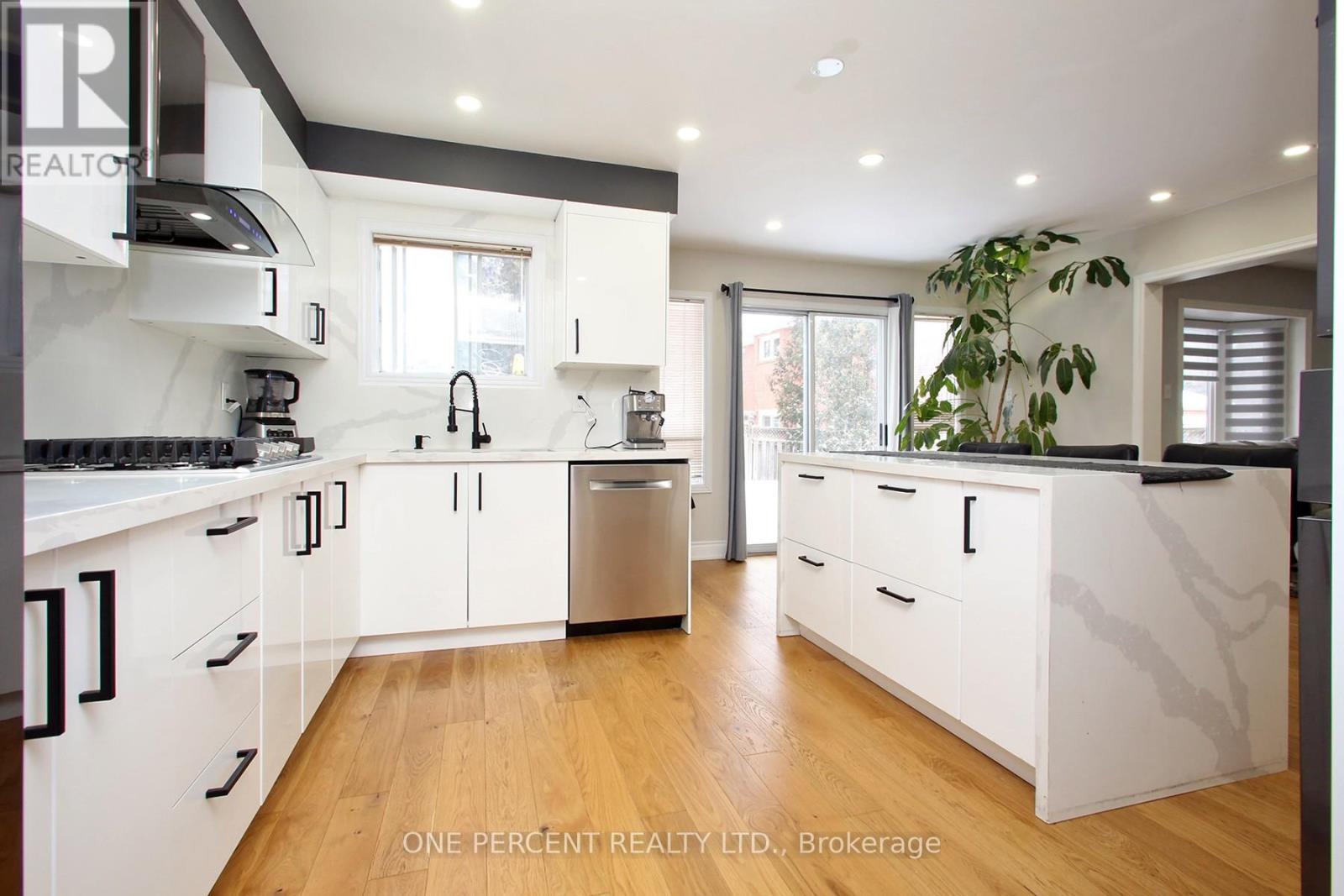 5 Watson Road, Halton Hills (Georgetown), Ontario  L7G 5N8 - Photo 9 - W12944334