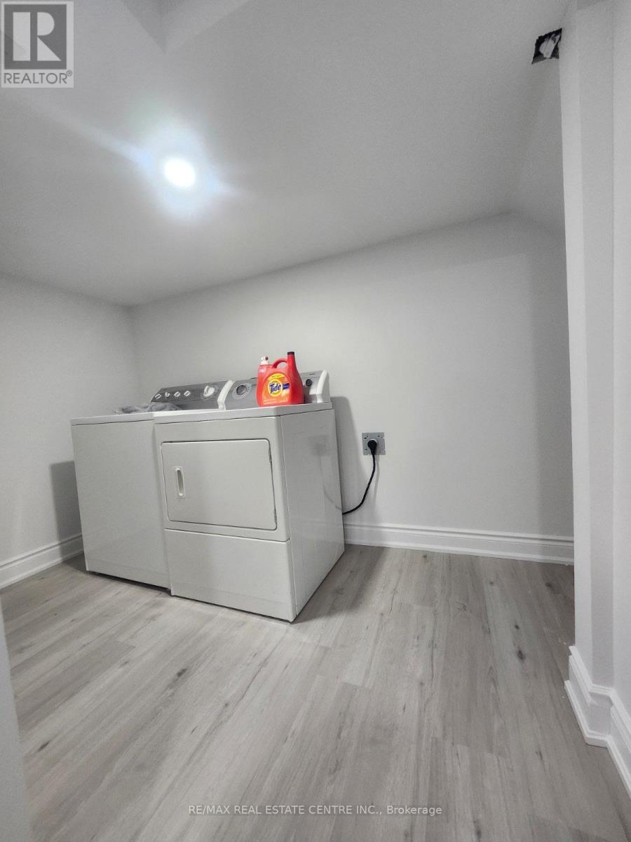 Bsmt1 - 1 Branigan Crescent, Halton Hills (Georgetown), Ontario  L0P 1K0 - Photo 8 - W12945074