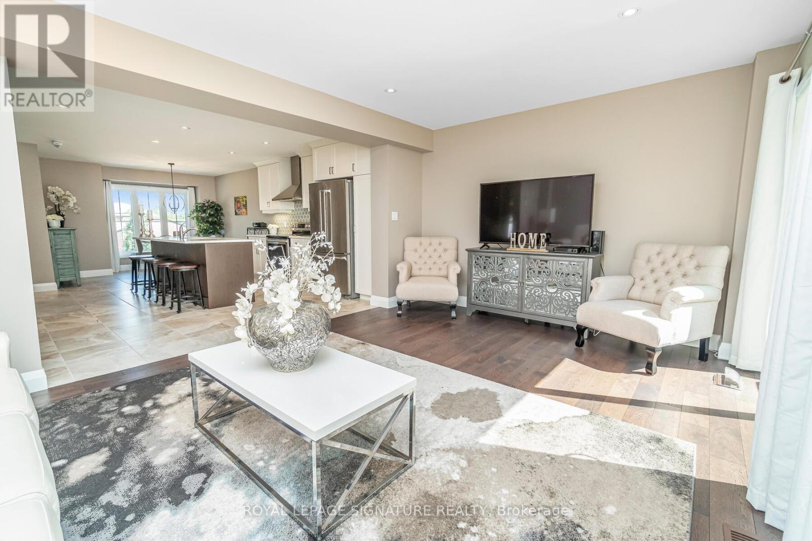 156 Church Street E, Halton Hills (Ac Acton), Ontario  L7J 1L6 - Photo 12 - W12945080