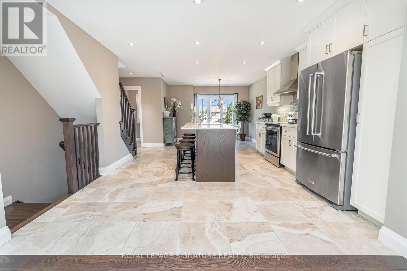 156 Church Street E, Halton Hills (Ac Acton), Ontario  L7J 1L6 - Photo 13 - W12945080