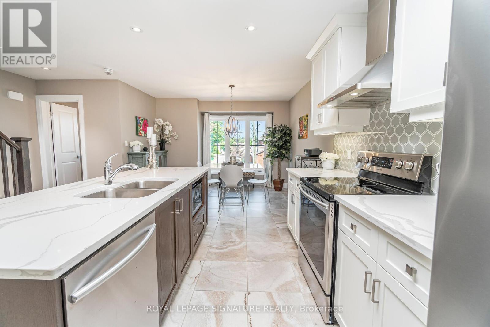 156 Church Street E, Halton Hills (Ac Acton), Ontario  L7J 1L6 - Photo 16 - W12945080