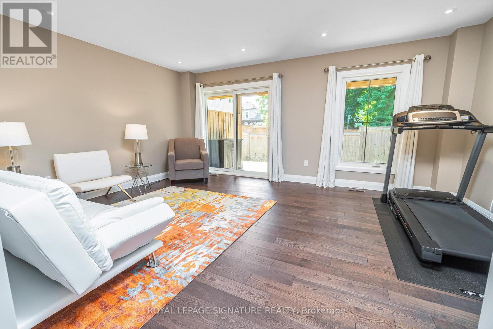 156 Church Street E, Halton Hills (Ac Acton), Ontario  L7J 1L6 - Photo 6 - W12945080