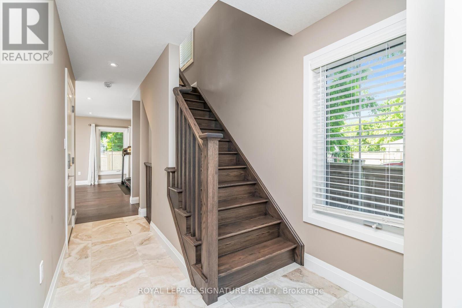 156 Church Street E, Halton Hills (Ac Acton), Ontario  L7J 1L6 - Photo 9 - W12945080