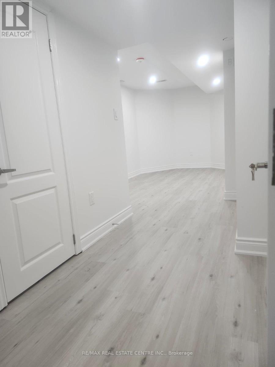 BSMT2 - 1 BRANIGAN CRESCENT, halton hills (georgetown), Ontario