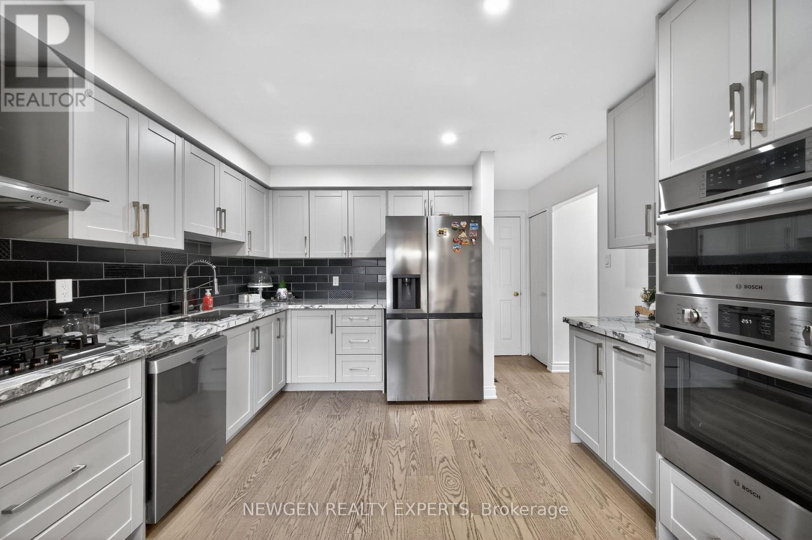 63 Faludon Drive, Halton Hills (Georgetown), Ontario  L7G 1H9 - Photo 14 - W12946556