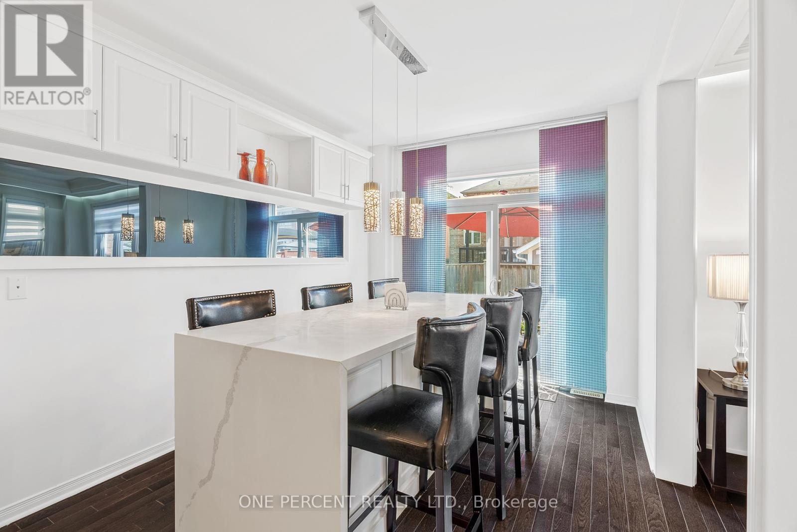 6 Duffel Crescent, Halton Hills (Georgetown), Ontario  L7G 0H7 - Photo 12 - W12949212