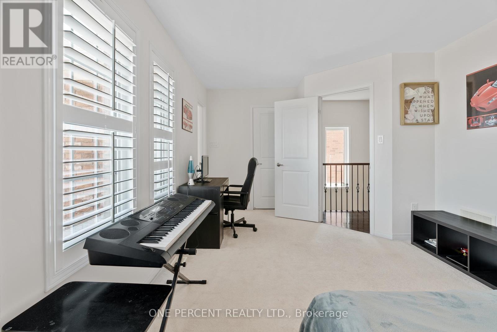 6 Duffel Crescent, Halton Hills (Georgetown), Ontario  L7G 0H7 - Photo 17 - W12949212