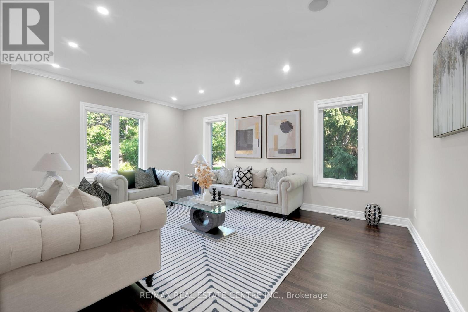 11135 Menzies Court, Milton (Brookville/haltonville), Ontario  L0P 1B0 - Photo 12 - W12949558