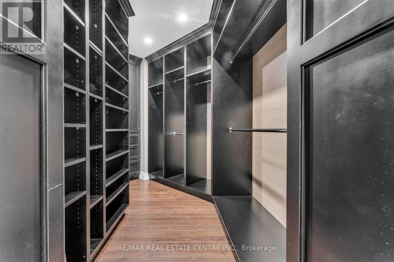 11135 Menzies Court, Milton (Brookville/haltonville), Ontario  L0P 1B0 - Photo 22 - W12949558