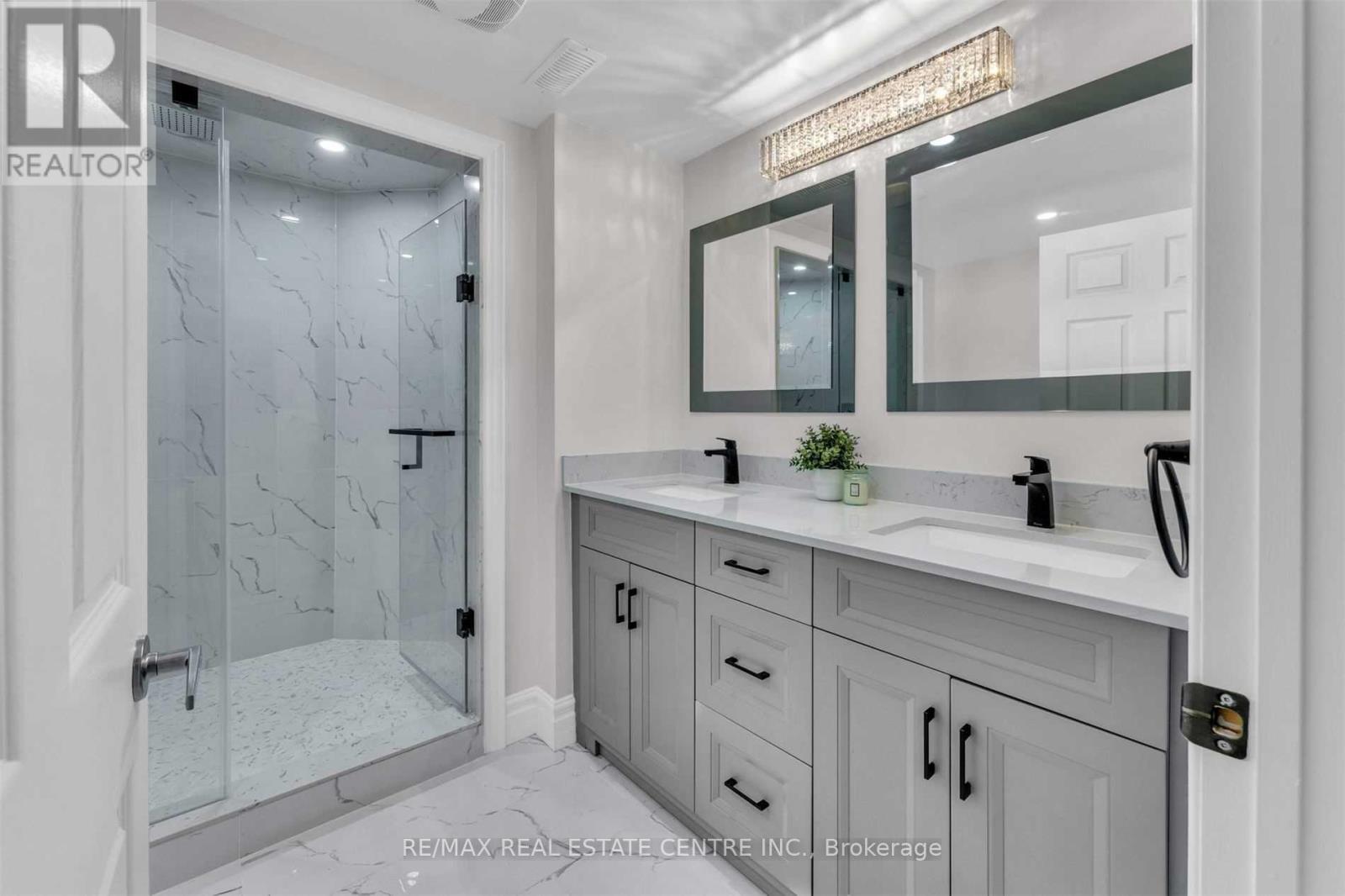 11135 Menzies Court, Milton (Brookville/haltonville), Ontario  L0P 1B0 - Photo 29 - W12949558