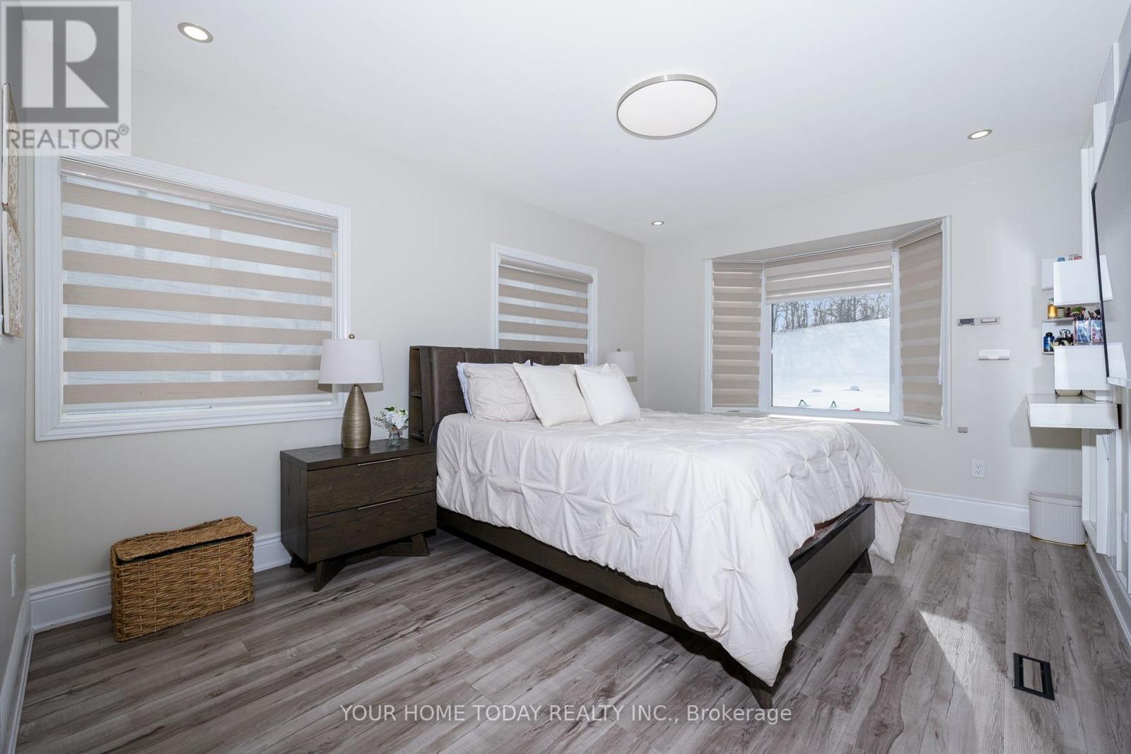 12598 Fourth Line, Halton Hills (Rural Halton Hills), Ontario  L7J 2M1 - Photo 18 - W12950210