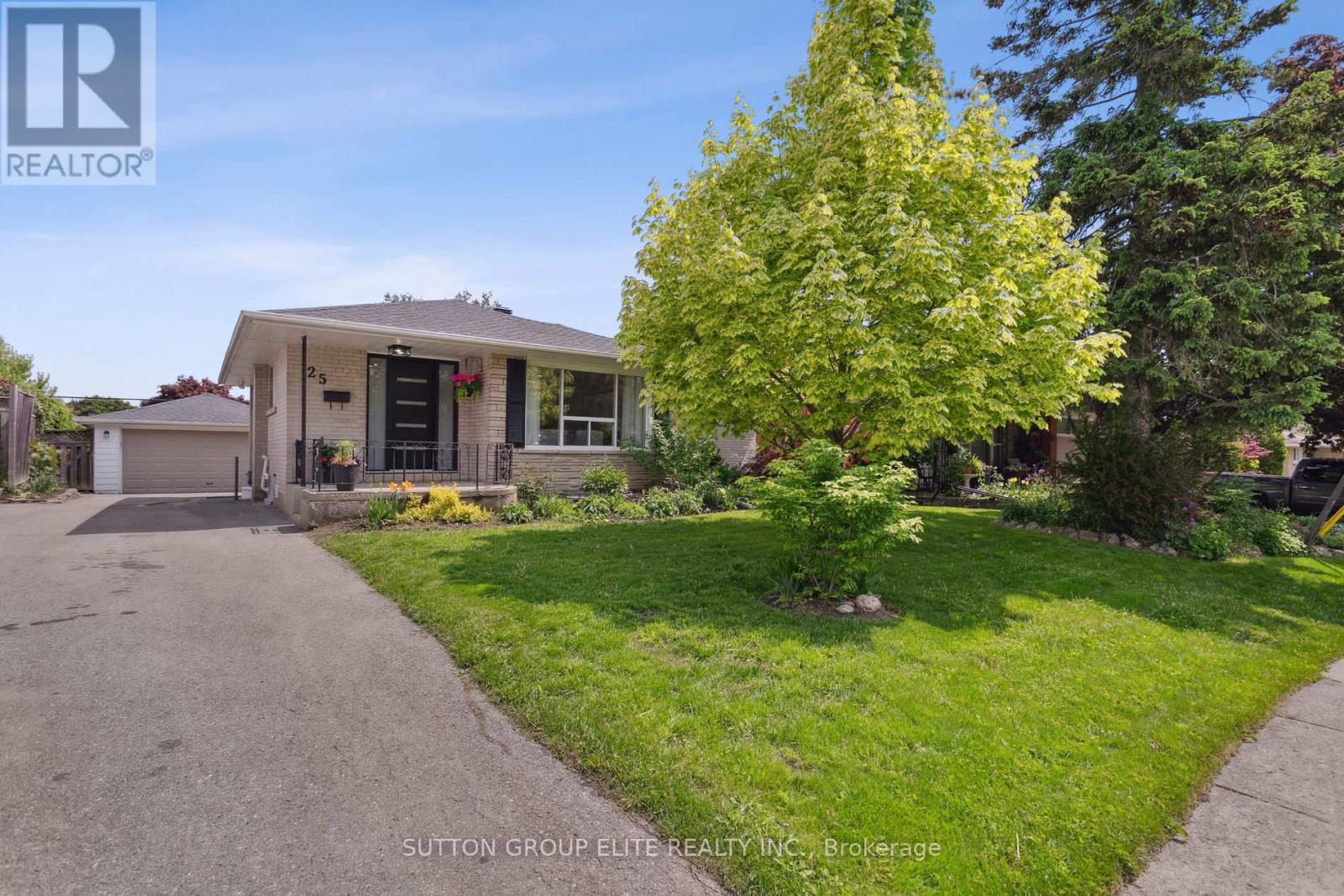 Main - 25 Gower Road, Halton Hills (Georgetown), Ontario  L7G 1E6 - Photo 2 - W12950294