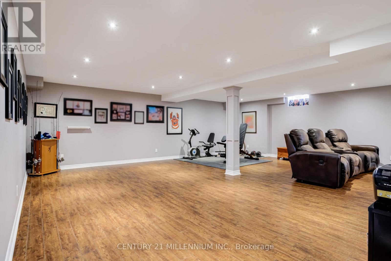 93 Samuel Crescent, Halton Hills (Georgetown), Ontario  L7G 5J3 - Photo 27 - W12951064