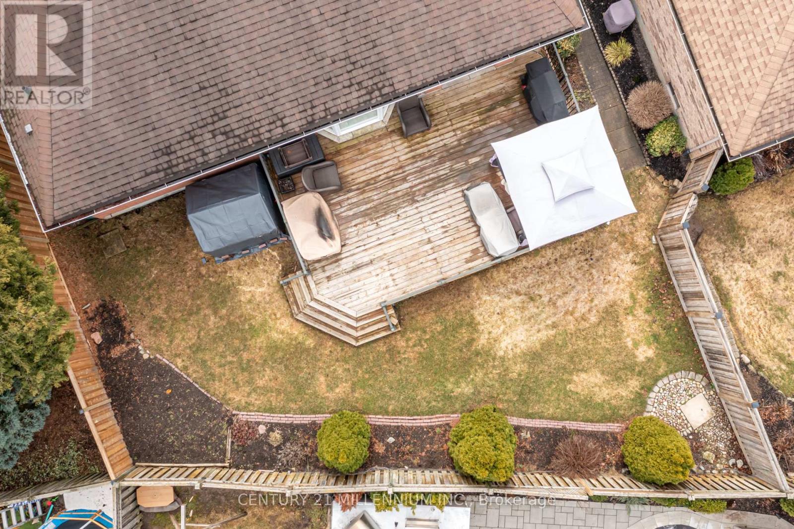 93 Samuel Crescent, Halton Hills (Georgetown), Ontario  L7G 5J3 - Photo 41 - W12951064