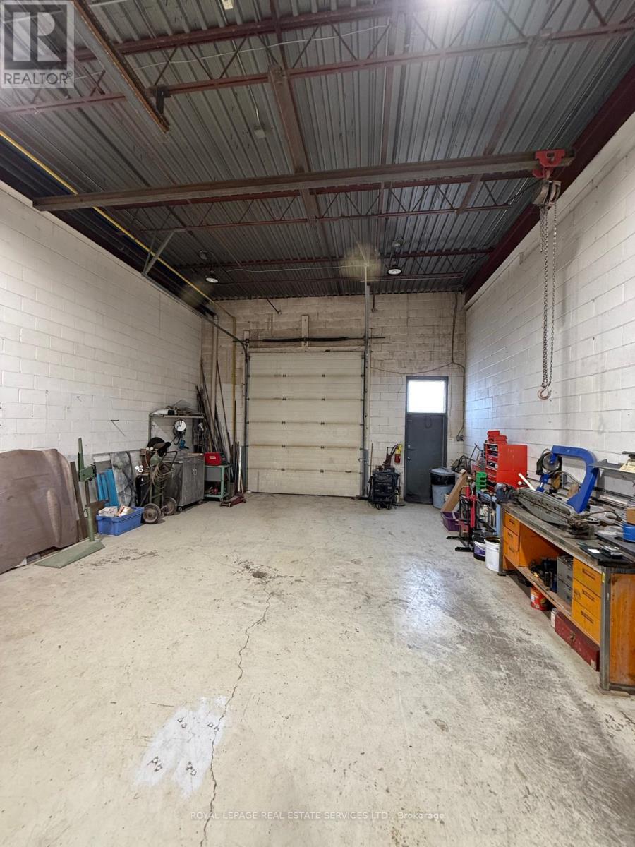 18 - 55 Sinclair Avenue N, Halton Hills (Georgetown), Ontario  L7G 4X4 - Photo 4 - W12951200