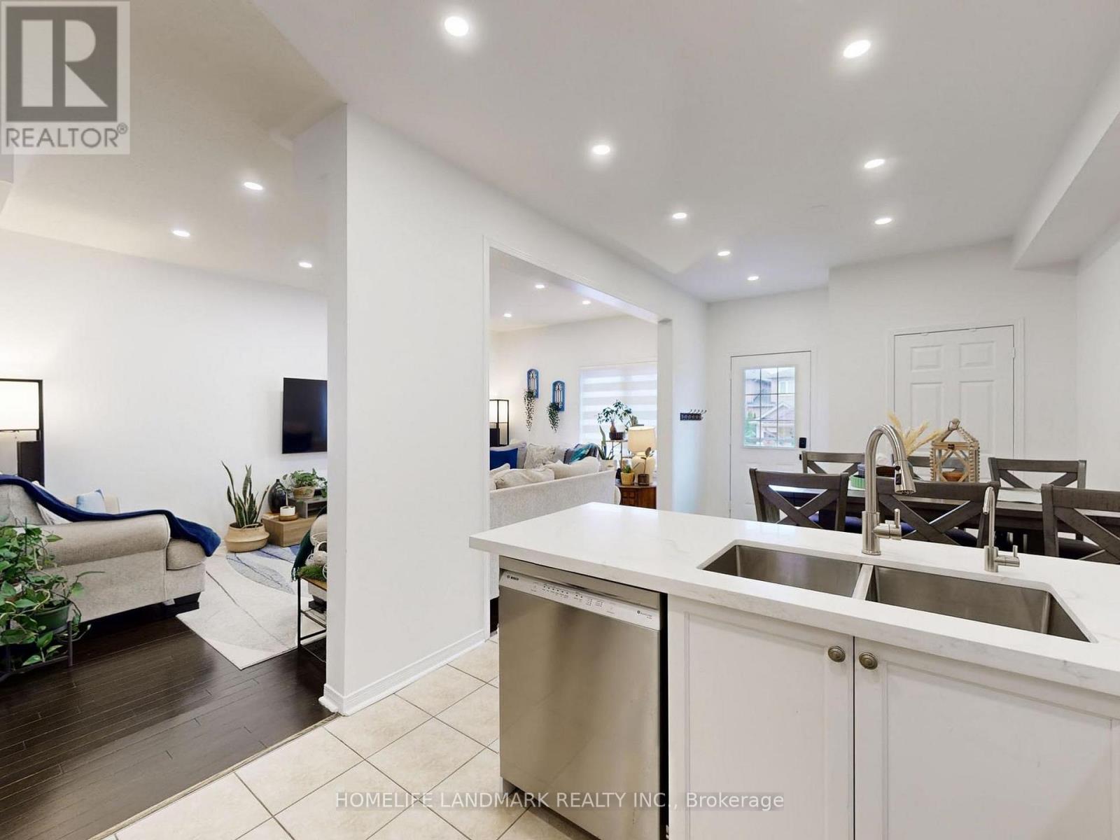 15004 Danby Road, Halton Hills (Georgetown), Ontario  L7G 0B3 - Photo 17 - W12951412