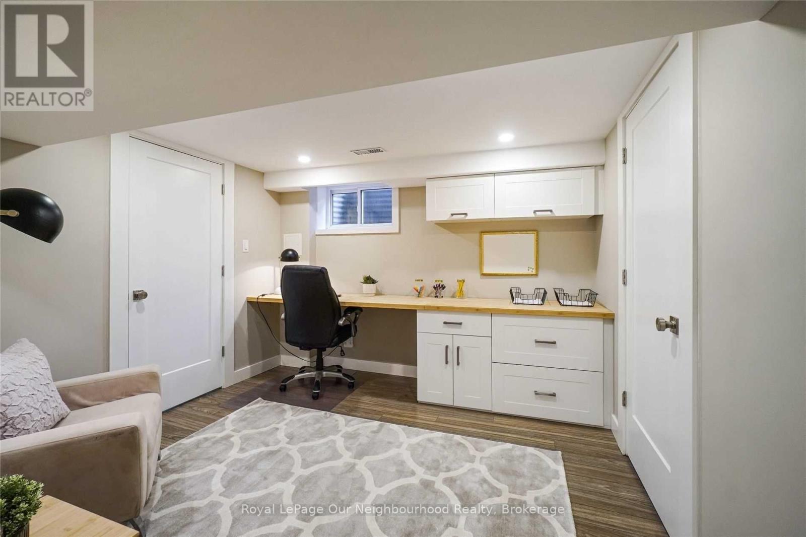 45 Main Street N, Milton (Campbellville), Ontario  L0P 1B0 - Photo 22 - W12956498