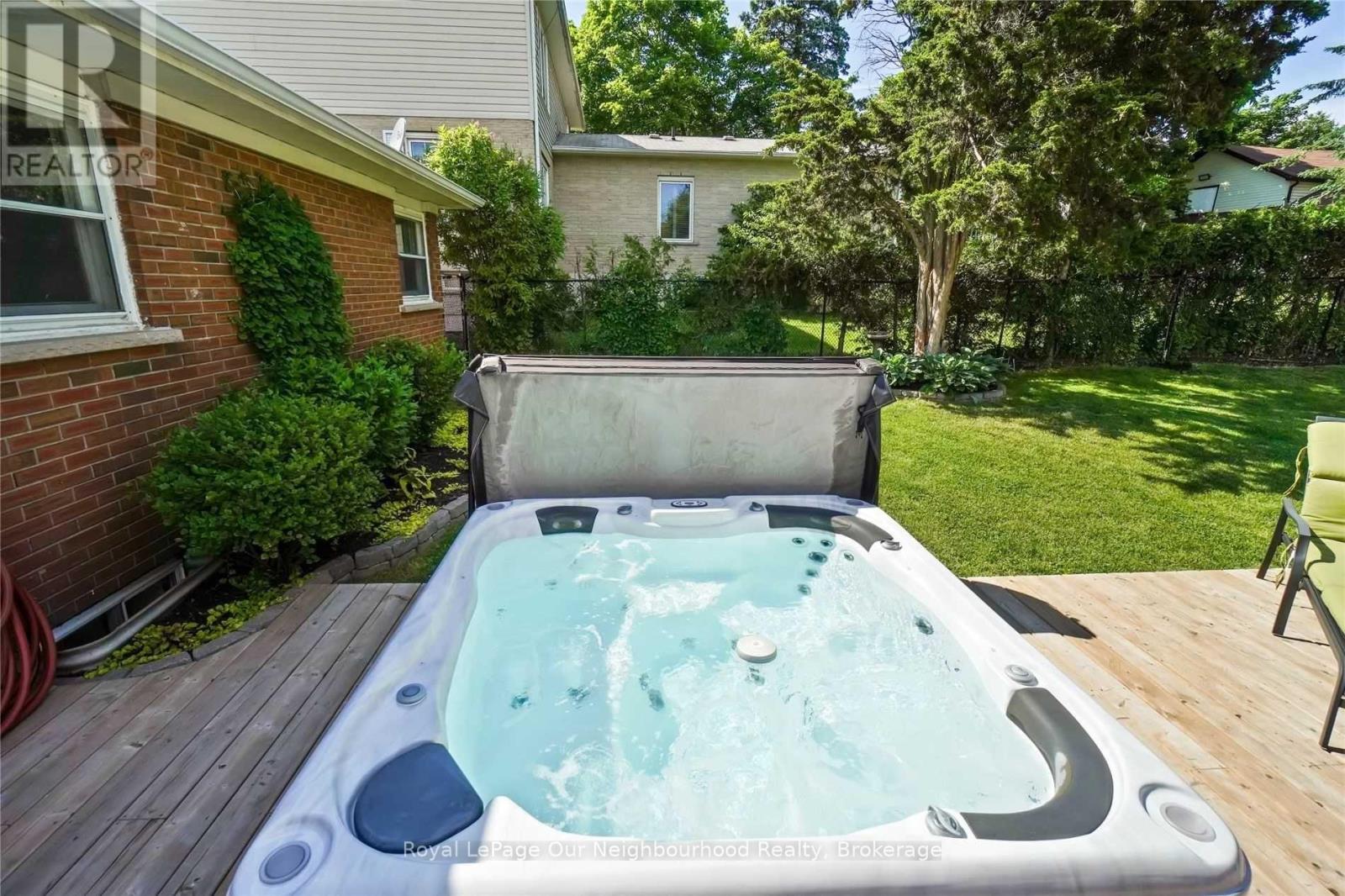 45 Main Street N, Milton (Campbellville), Ontario  L0P 1B0 - Photo 31 - W12956498