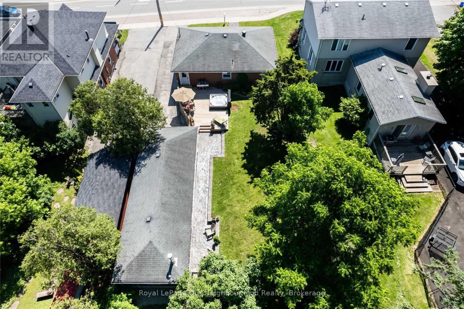 45 Main Street N, Milton (Campbellville), Ontario  L0P 1B0 - Photo 36 - W12956498