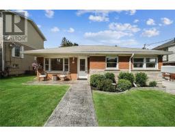 <div class="price">$899,900</div> 45 Main Street N, Milton (Campbellville)<br><div style="margin-bottom:8px;"><small>RE/MAX Hallmark Realty Ltd.</small></div><div class='bed_bath'>3 Bed | 2 Bath</div>