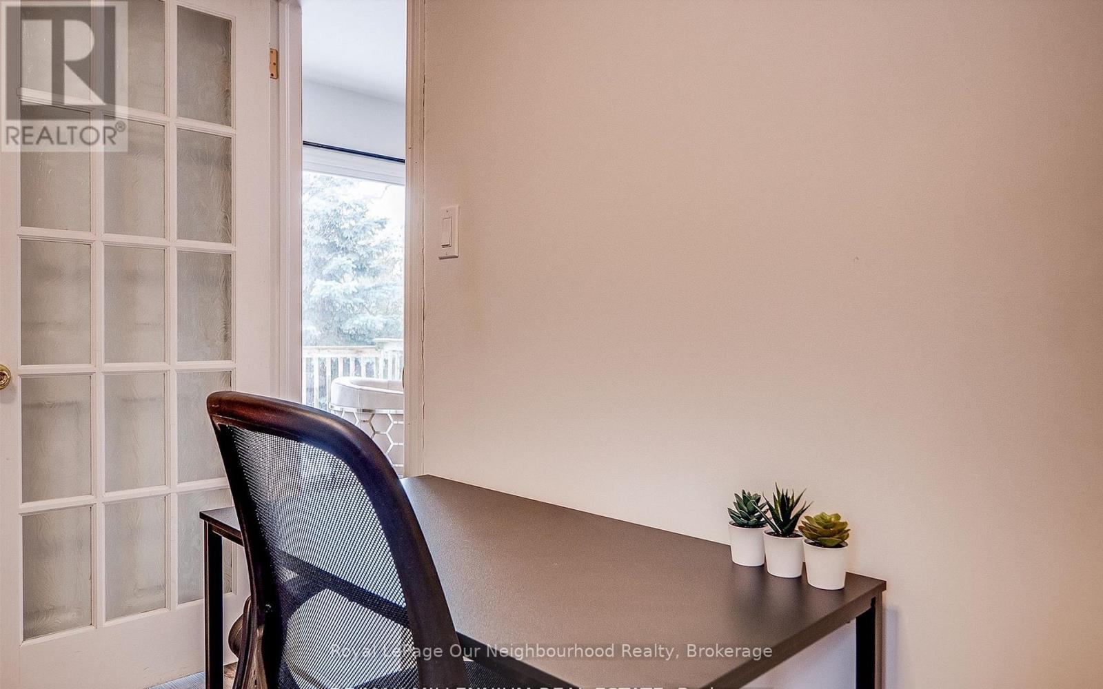 51 Main Street N, Milton (Campbellville), Ontario  L0P 1B0 - Photo 12 - W12956500