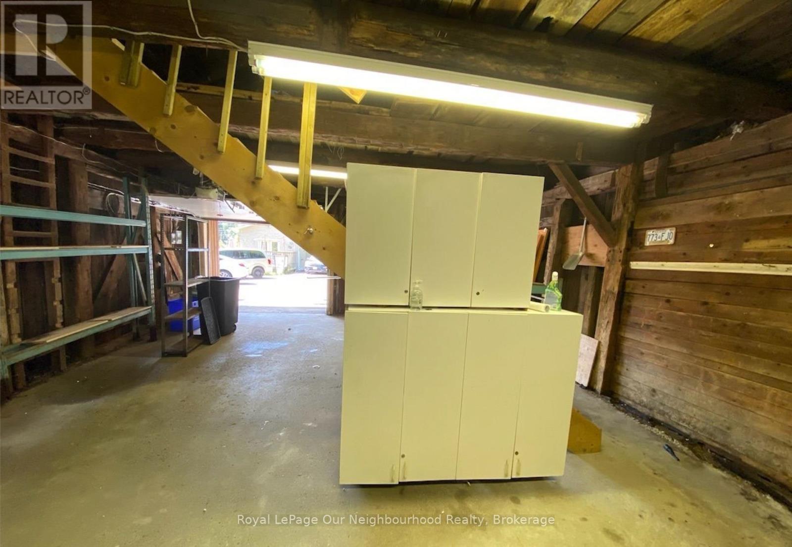 51 Main Street N, Milton (Campbellville), Ontario  L0P 1B0 - Photo 4 - W12956500