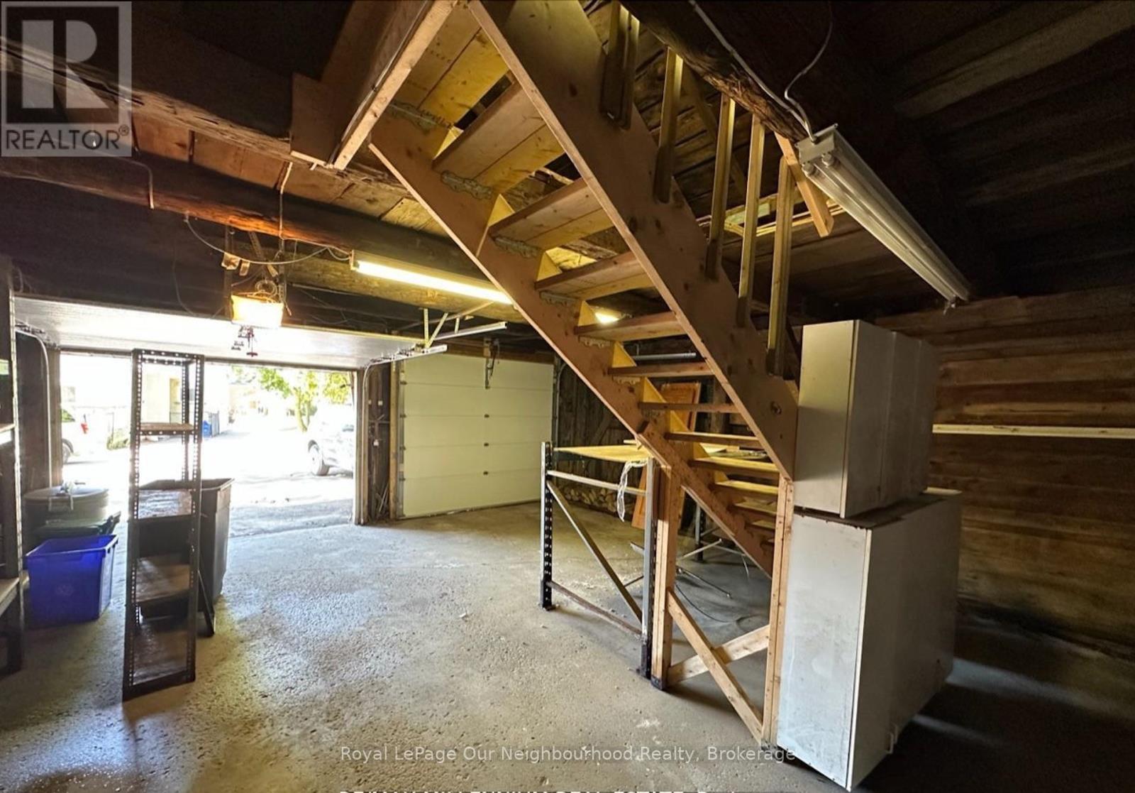 51 Main Street N, Milton (Campbellville), Ontario  L0P 1B0 - Photo 5 - W12956500