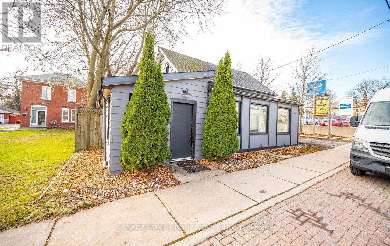 30 Main Street N, Milton (Campbellville), Ontario  L0P 1B0 - Photo 30 - W12956548