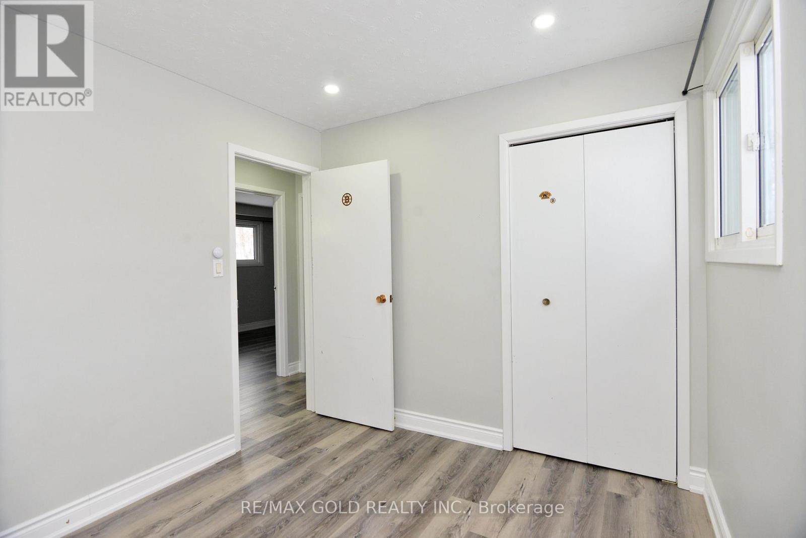 70 Greystone Crescent, Halton Hills (Georgetown), Ontario  L7G 1G9 - Photo 21 - W12960840