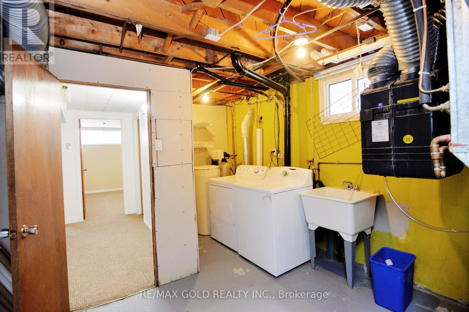 70 Greystone Crescent, Halton Hills (Georgetown), Ontario  L7G 1G9 - Photo 33 - W12960840