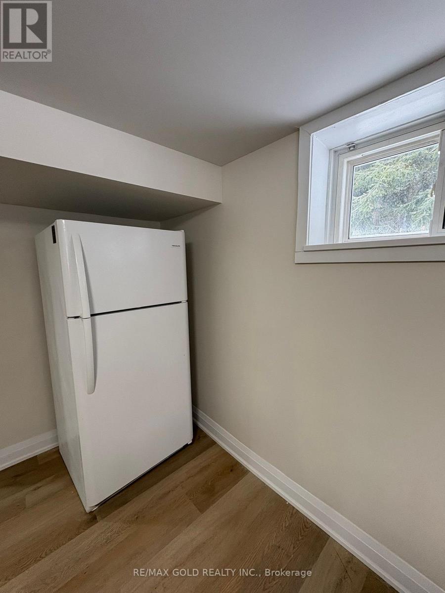 Bsmt - 6520 32 Side Road, Halton Hills (Ac Acton), Ontario  L7J 2L7 - Photo 12 - W12961096