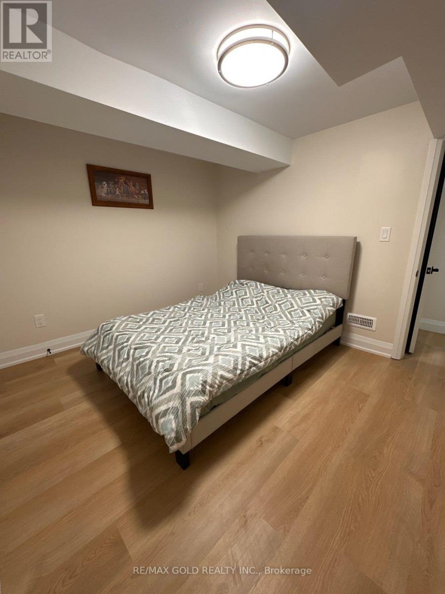 Bsmt - 6520 32 Side Road, Halton Hills (Ac Acton), Ontario  L7J 2L7 - Photo 4 - W12961096