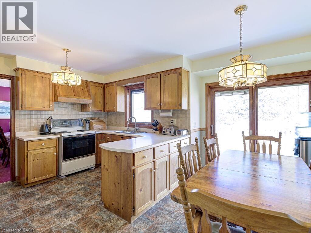 11331 Amos Drive, Milton, Ontario  L0P 1B0 - Photo 10 - 40817214