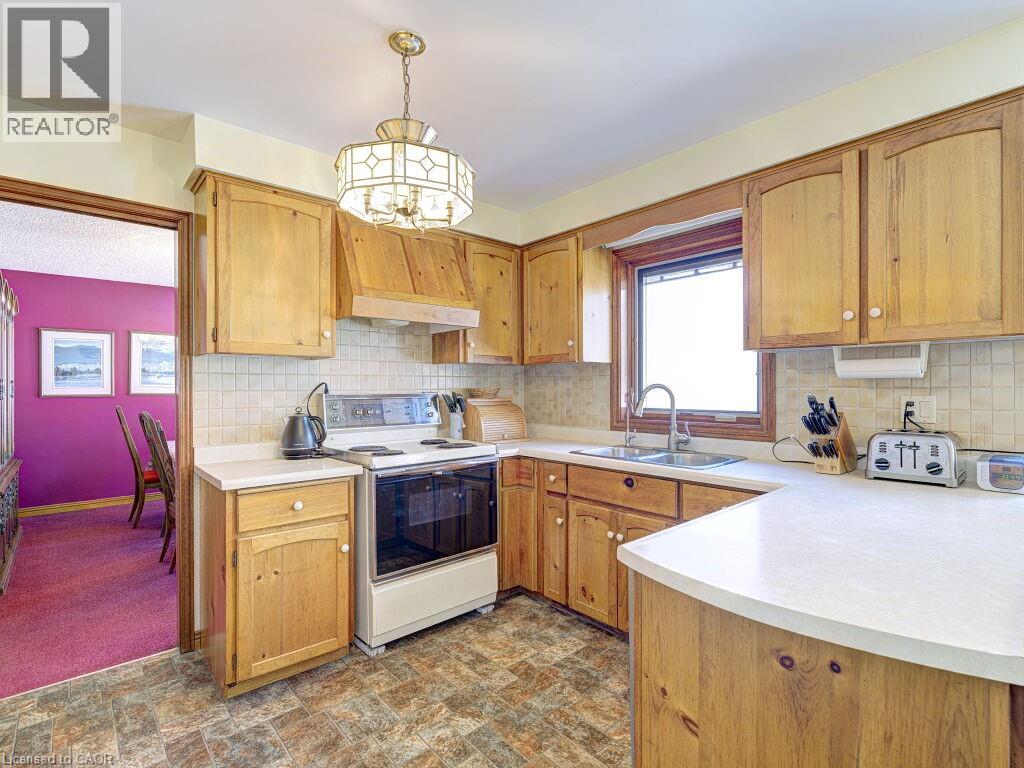 11331 Amos Drive, Milton, Ontario  L0P 1B0 - Photo 11 - 40817214