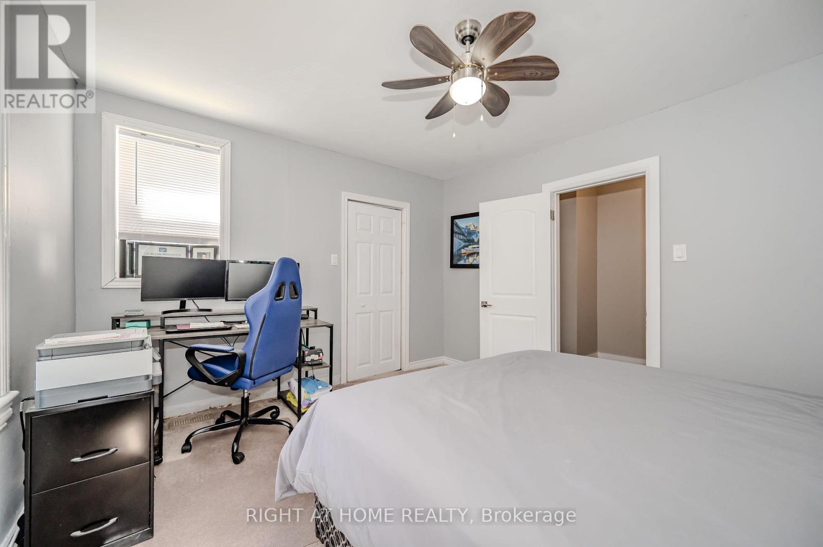 126 Poplar Avenue, Halton Hills (Ac Acton), Ontario  L7J 2E2 - Photo 18 - W12963176