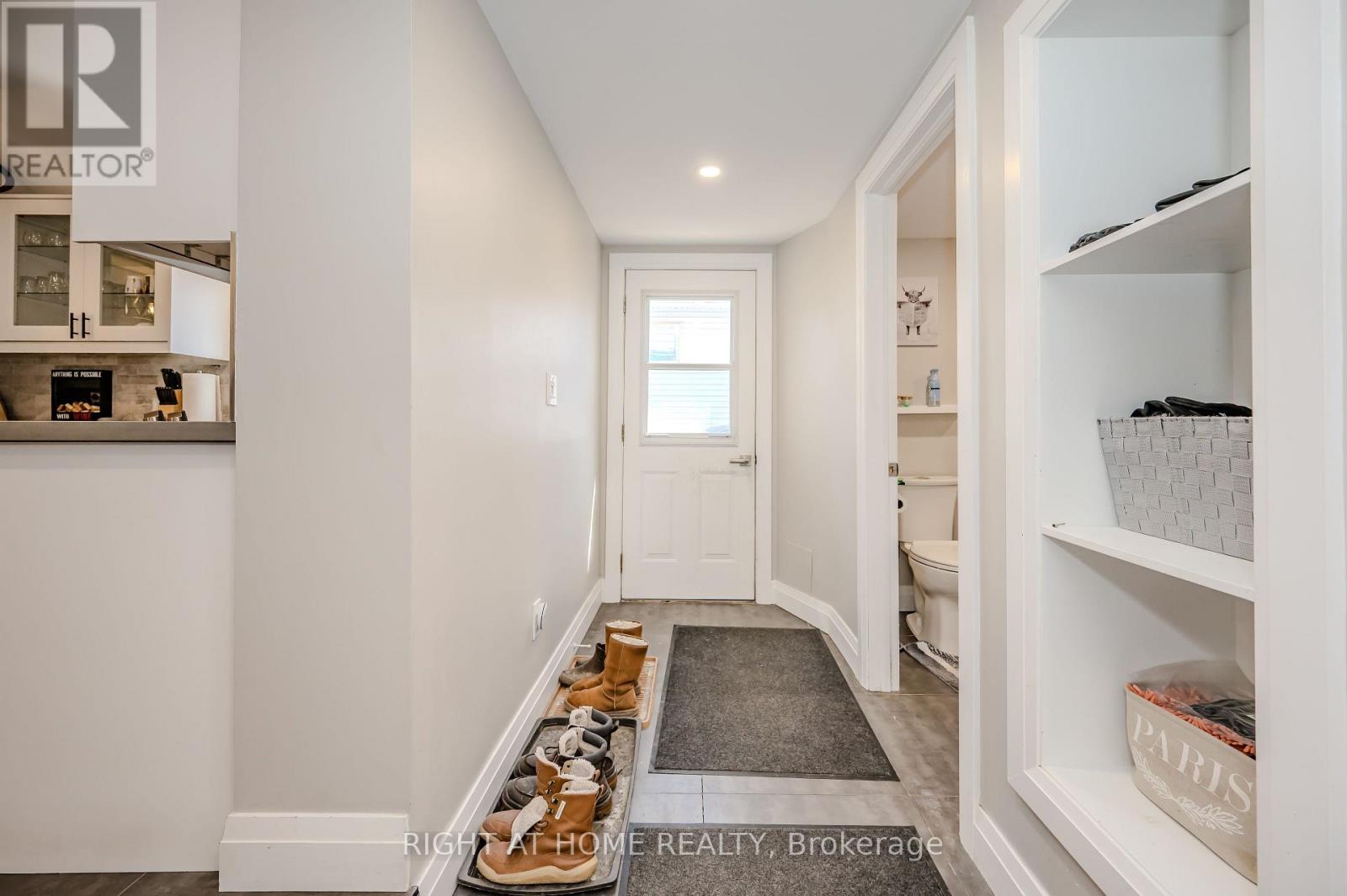 126 Poplar Avenue, Halton Hills (Ac Acton), Ontario  L7J 2E2 - Photo 23 - W12963176