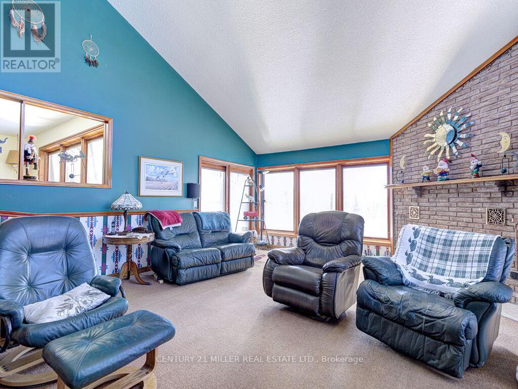 11331 Amos Drive, Milton (Brookville/haltonville), Ontario  L0P 1B0 - Photo 15 - W12963328