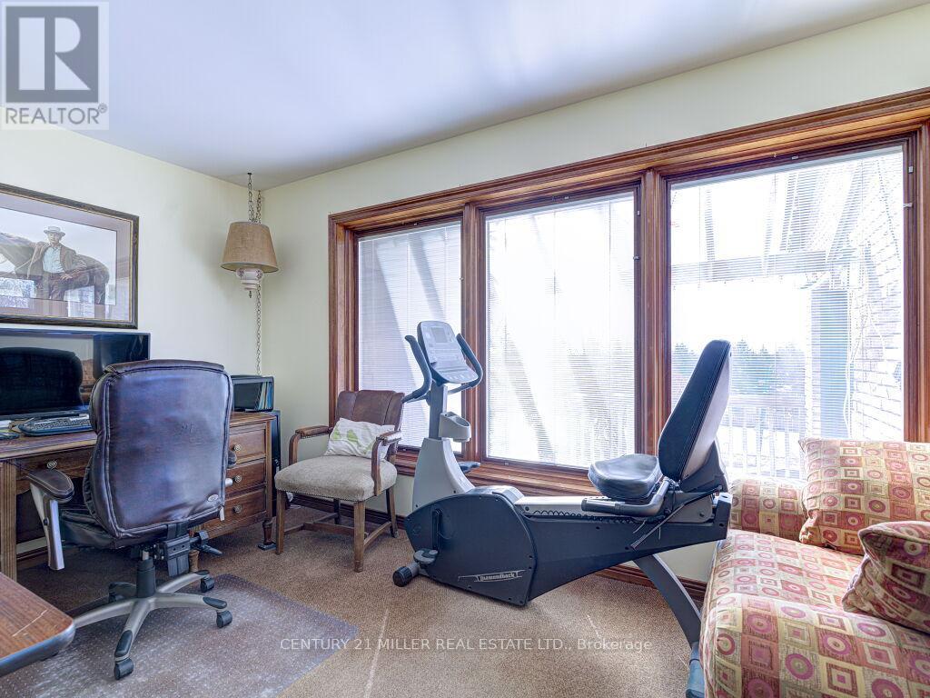 11331 Amos Drive, Milton (Brookville/haltonville), Ontario  L0P 1B0 - Photo 19 - W12963328