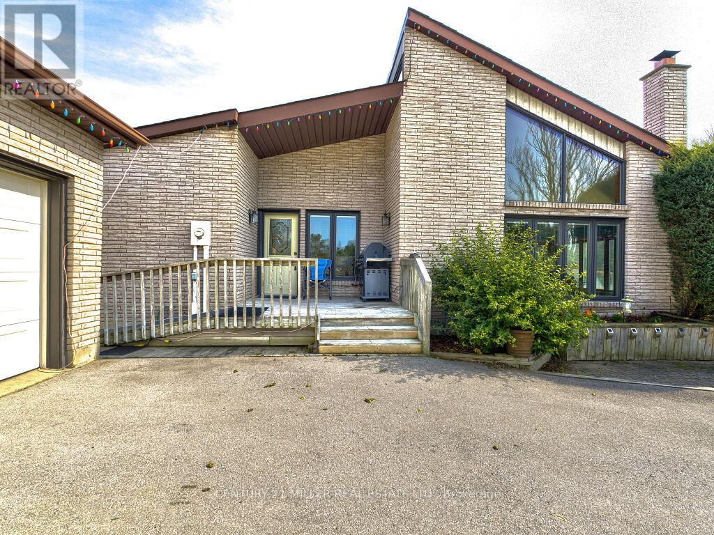 11331 Amos Drive, Milton (Brookville/haltonville), Ontario  L0P 1B0 - Photo 3 - W12963328